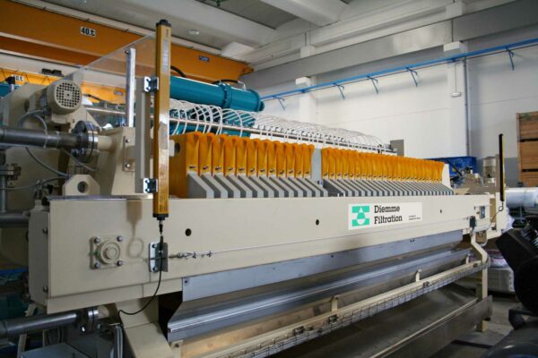 Diemme Filtration industrial filter press processing vegetable oil refining sludge